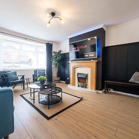 Rnm - Business Professionals Ready, Cost Effective For Large Stays! 3 Bedroom Lounge, Private Access & Entire Place, Kitchen & Washroom With Amenities, Smart Tv, Easy Access, Fast Wifi, Large Driveway, Great Transport Links, Near Worcester Hospital A Eksteriør bilde